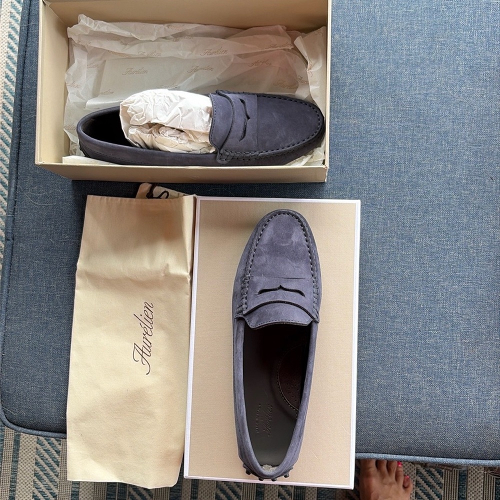 Suede driving shoes